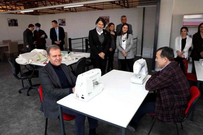 Seçer, ’Mercek’te İncelemelerde Bulundu