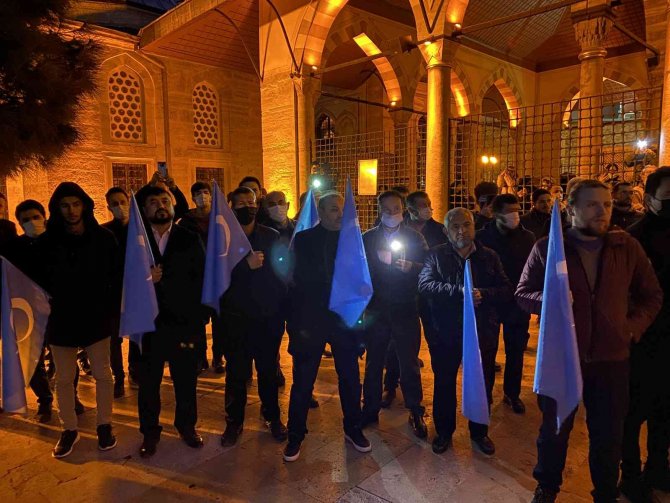 Üsküdar’da Muştu Gençlik Derneği Hindistan Ve Doğu Türkistan’daki Zulüm İçin Bir Araya Geldi