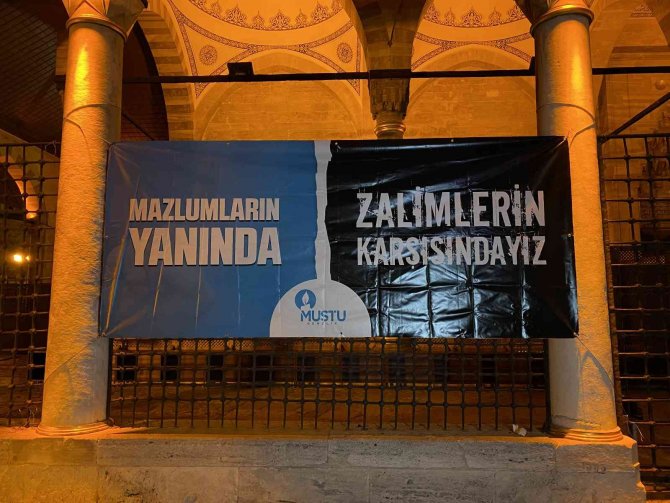 Üsküdar’da Muştu Gençlik Derneği Hindistan Ve Doğu Türkistan’daki Zulüm İçin Bir Araya Geldi