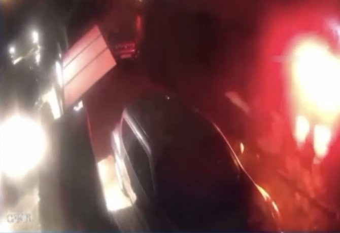 Sarıyer’de Lüks Otomobilin Takla Attığı Kaza Kamerada