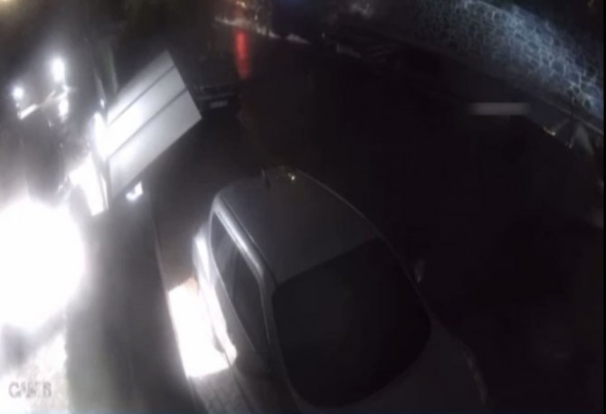 Sarıyer’de Lüks Otomobilin Takla Attığı Kaza Kamerada