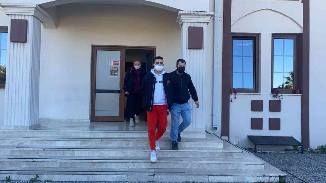 Serbest Kaldılar, 1 Saat Sonra Yine Hırsızlık Yaptılar