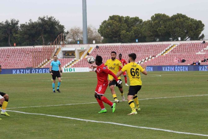 Spor Toto 1. Lig: Balıkesirspor: 1 - İ̇stanbulspor: 3