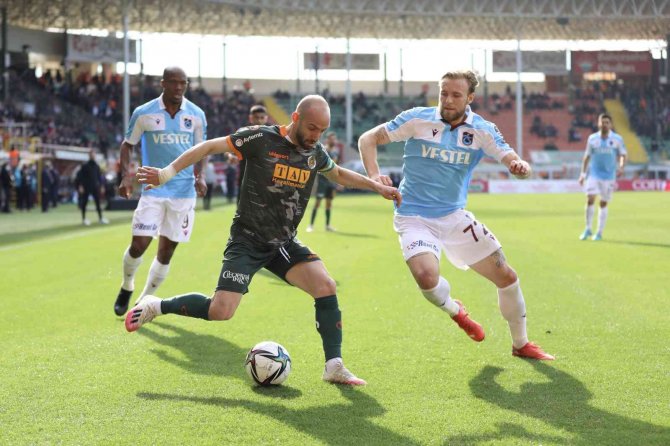 Spor Toto Süper Lig: Aytemiz Alanyaspor: 0 - Trabzonspor: 4 (Maç Sonucu)