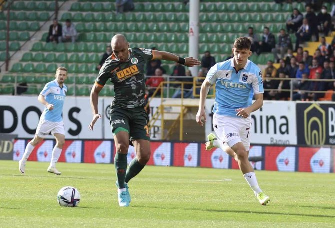 Spor Toto Süper Lig: Aytemiz Alanyaspor: 0 - Trabzonspor: 4 (İ̇lk Yarı)