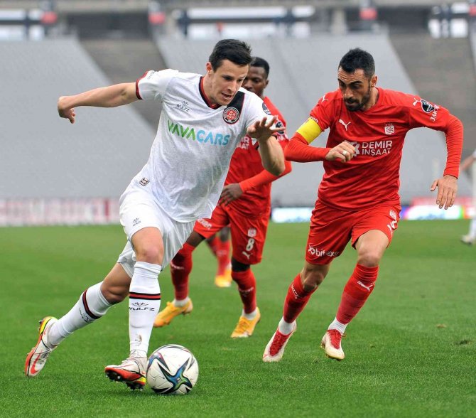 Spor Toto Süper Lig: Fatih Karagümrük: 1 - Dg Sivasspor: 0 (Maç Sonucu)