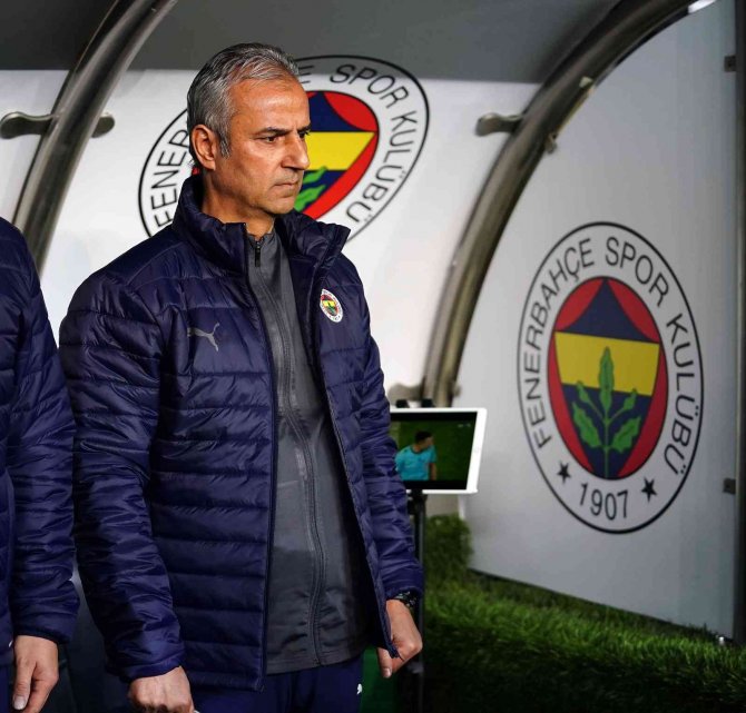 Spor Toto Süper Lig: Fenerbahçe: 0 - Hatayspor: 0 (Maç Devam Ediyor)