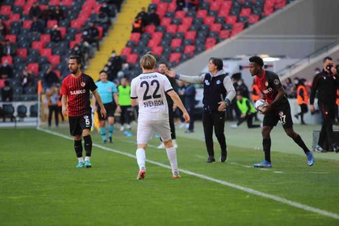 Spor Toto Süper Lig: Gaziantep Fk: 0 - Adana Demirspor: 1 (İ̇lk Yarı)