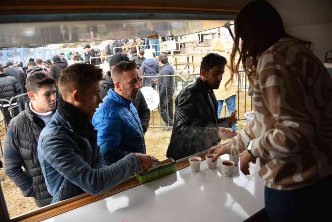 Bozüyük Vitraspor’a Taraftardan Büyük Destek