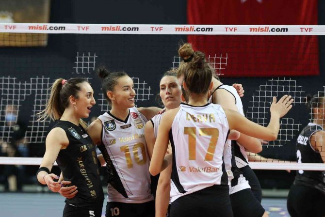 Vakıfbank’tan Üst Üste 20. Galibiyet