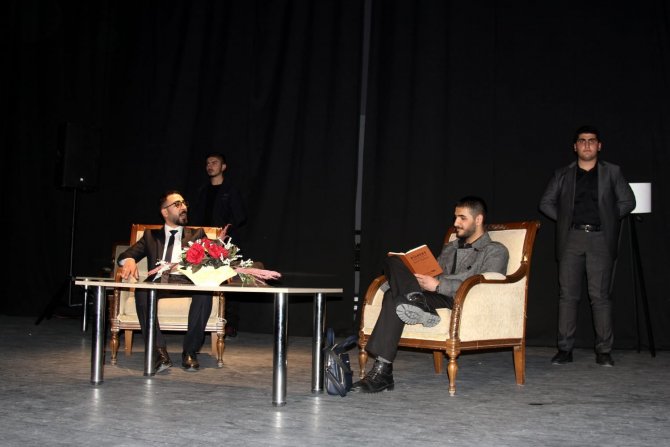 Van Büyükşehir Belediyesinin Kültür Sanat Etkinliklerine Yoğun İlgi