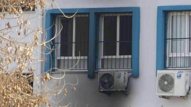 Okulda Yangın Paniği