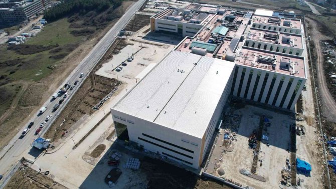 400 Yataklı Yalova Devlet Hastanesi’nin Ramazan Bayramı’nda Açılması Hedefleniyor