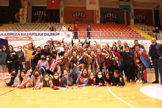 Filenin Akrepleri Play-off’ta
