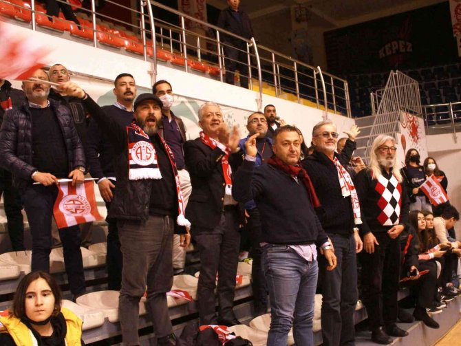 Filenin Akrepleri Play-off’ta