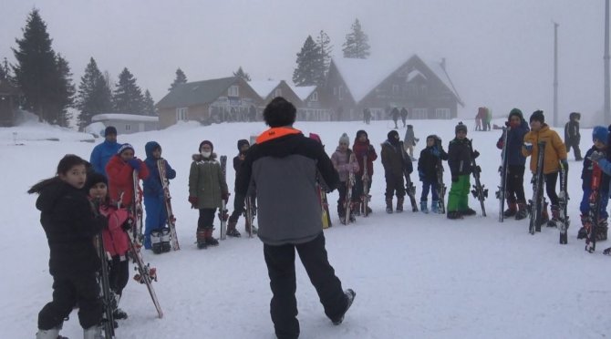 Artvin’de Kayak Sporu Yoğun İlgi Görüyor