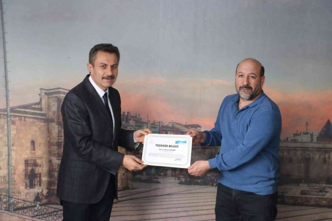 Aslan’dan Öğretmenlere Teşekkür Belgesi