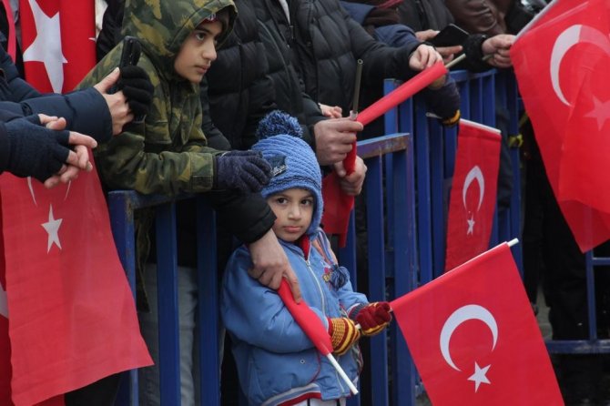 Bayburt’ta Kurtuluş Coşkusu Cumhuriyet Caddesine Taştı