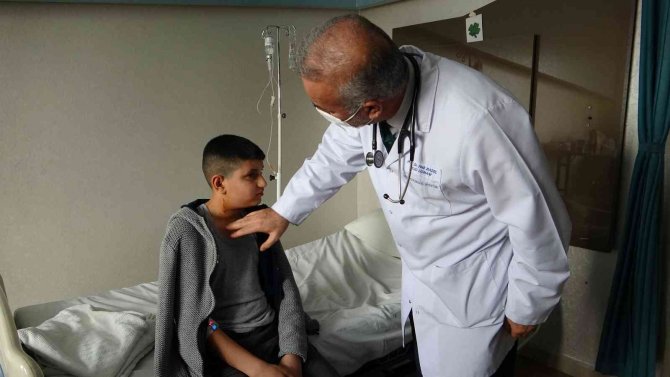 ‘Masada Kalırsın’ Denilen 12 Yaşındaki Çocuk Van’da Sağlığına Kavuştu