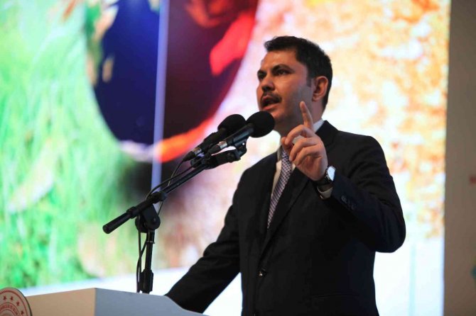Bakan Kurum: “Türkiye’nin Acilen Kapsamlı Bir İ̇klim Kanunu’na İhtiyacı Var”