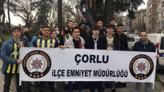 Çorlulu Çocuklar Fenerbahçe - Hatayspor Maçını Tribünden İzledi