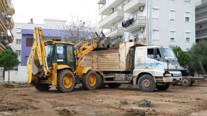 Didim 8 Mart Dünya Emekçi Kadınlar Parkı Yenileniyor