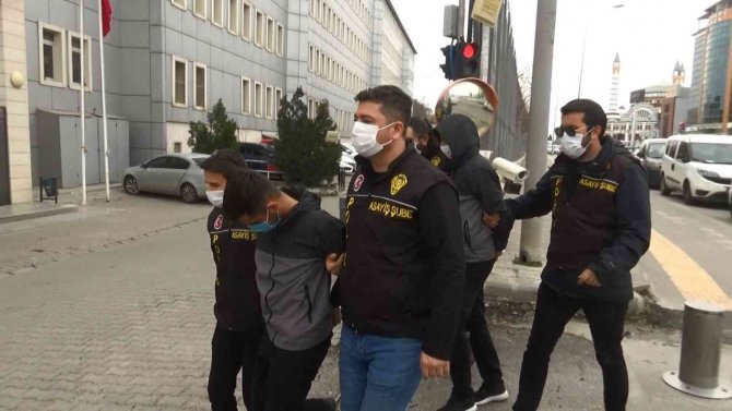 Diyarbakır’da Ptt Şubesini Soyan 2 Zanlı Adliyeye Sevk Edildi