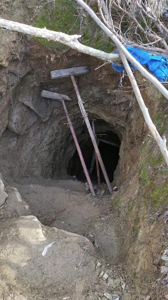 Düzce’de Kaçak Kazı Yapan 10 Kişi Suçüstü Yakalandı