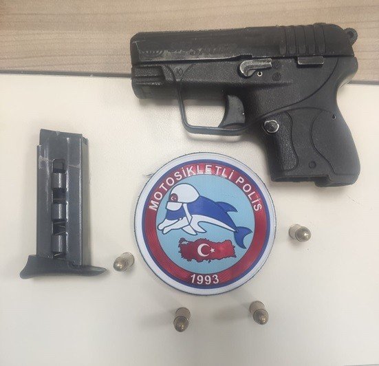 Motosikletli Polisler 14 Şüpheli Yakaladı