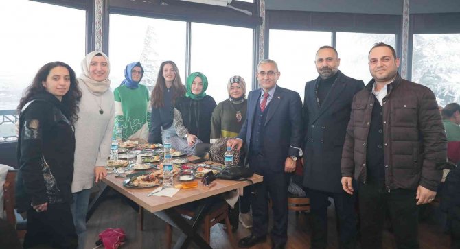 Başkan Alim Işık: "Kütahya Çininin Başkentidir"