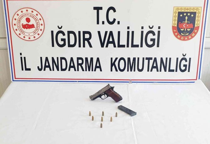 Iğdır’da Silah Kaçakçılığı Operasyonu: 4 Kişi Yakalandı