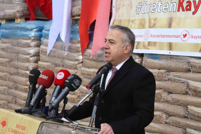 Kayseri’de Çiftçilere Bin 85 Ton Sertifikalı Buğday Tohumu Dağıtıldı