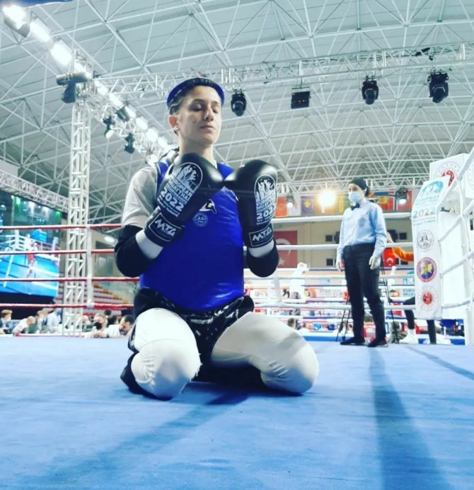 Sudenur Basancı, Gençler Avrupa Muaythai Şampiyonası’nda Üçüncü Oldu