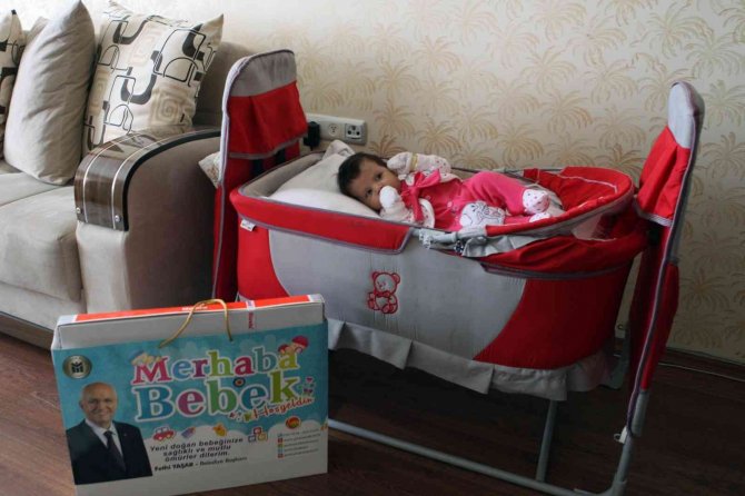 7 Bin 120 Bebeğe Doğum Hediyesi