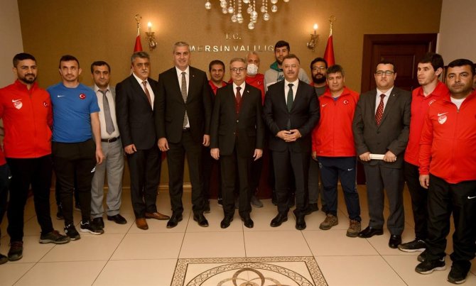 Vali Su, Türkiye Görme Engelliler B1 Futbol Milli Takımı Sporcuları İle Buluştu