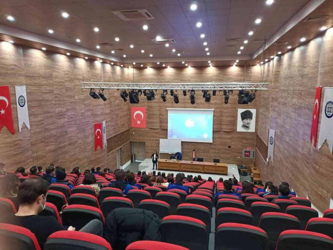 Büyükşehir Personeline Vatandaş İle İletişim Eğitimi