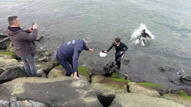 Ordu’da Yamaç Paraşütçüsü Eğitim Sırasında Denize Düştü