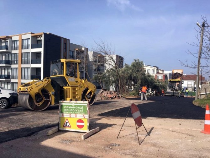 Osmangazi’de Asfalt Mesaisi Devam Ediyor