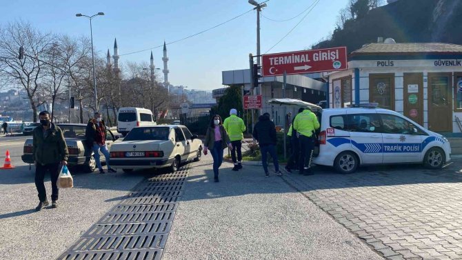 Ceza Yememek İçin Cam Filmini Söktü