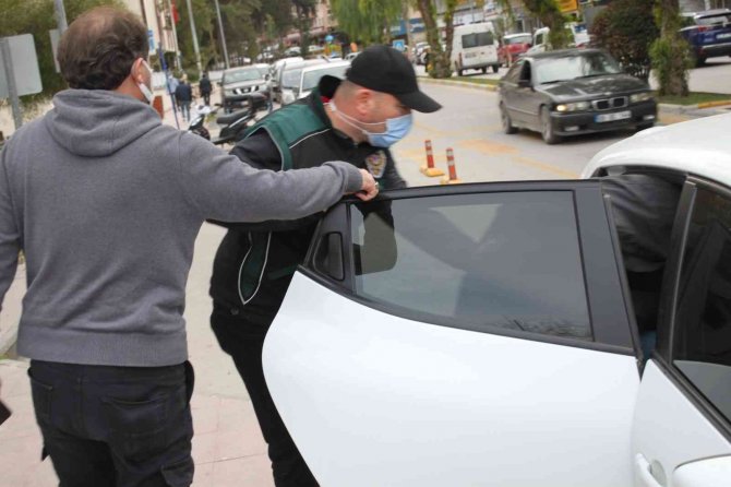 Ses Siteminde Saklı Bulunan 3 Kilo Uyuşturucu Ele Geçirildi