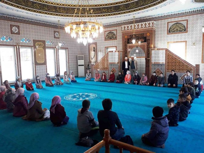 Simav’da Cami Çocuk Buluşması