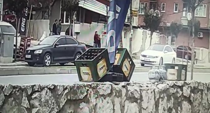 Husumetlilerine Polis Merkezi Önünde Ateş Açtılar
