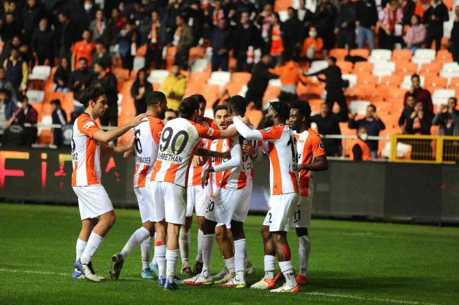 Spor Toto 1. Lig: Adanaspor: 1 - Bb Erzurumspor: 1