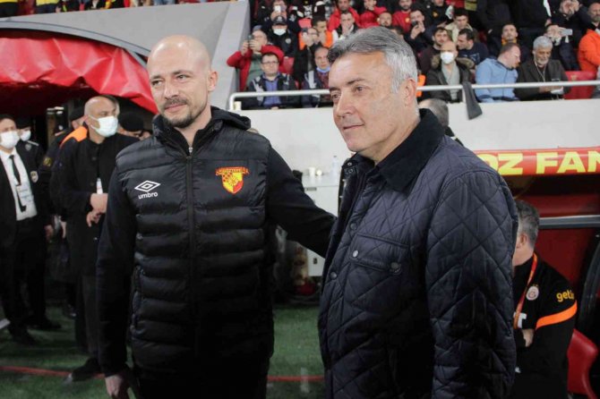Spor Toto Süper Lig: Göztepe: 1 - Galatasaray: 1 (İ̇lk Yarı)