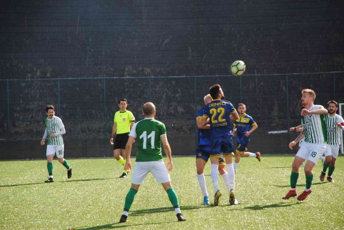 Çaycumaspor, Kozlu Belediyespor Karşısında 4-1 Mağlup Oldu