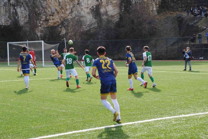 Çaycumaspor, Kozlu Belediyespor Karşısında 4-1 Mağlup Oldu