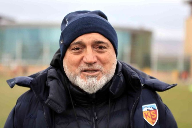 Hikmet Karaman: "Trabzon’da En İyi Futbolumuzu Oynayıp, Güzel Skorla Kayseri’ye Dönmek İstiyoruz"