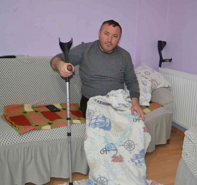 Arkadaş Kavgasını Ayırmak İsteyen Muhtar Silahla Vuruldu