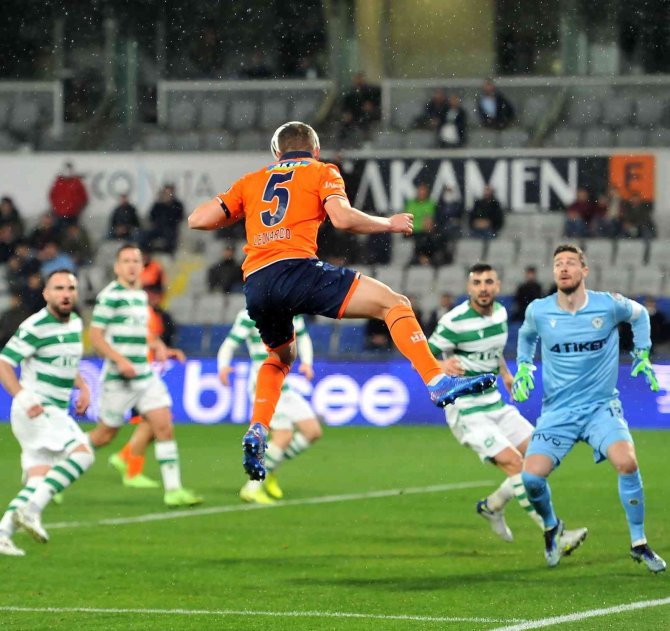 Spor Toto Süper Lig: Başakşehir: 2 - Konyaspor: 1 (Maç Sonucu)