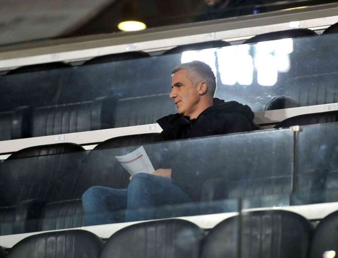 Önder Karaveli, Başakşehir-konyaspor Maçında